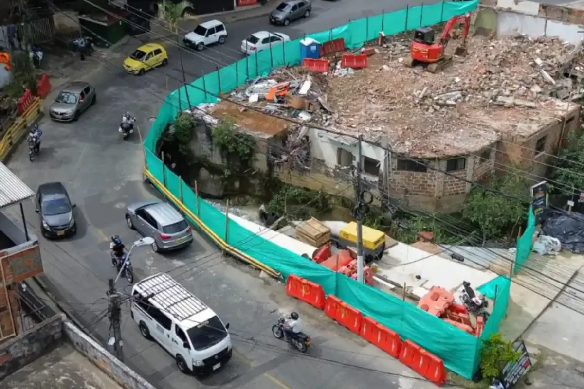 Demoliciones avanzan en obras del puente La Limona entre Itagüí y Prado